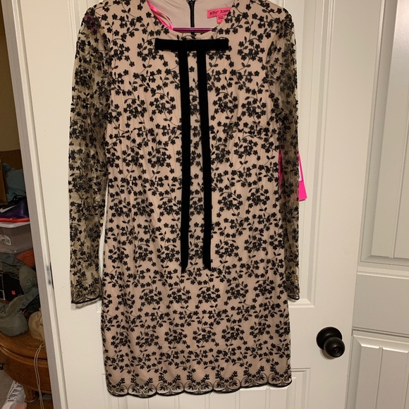 Betsy Johnson Embroidered Dress New w tags sz 8 - Picture 1 of 6